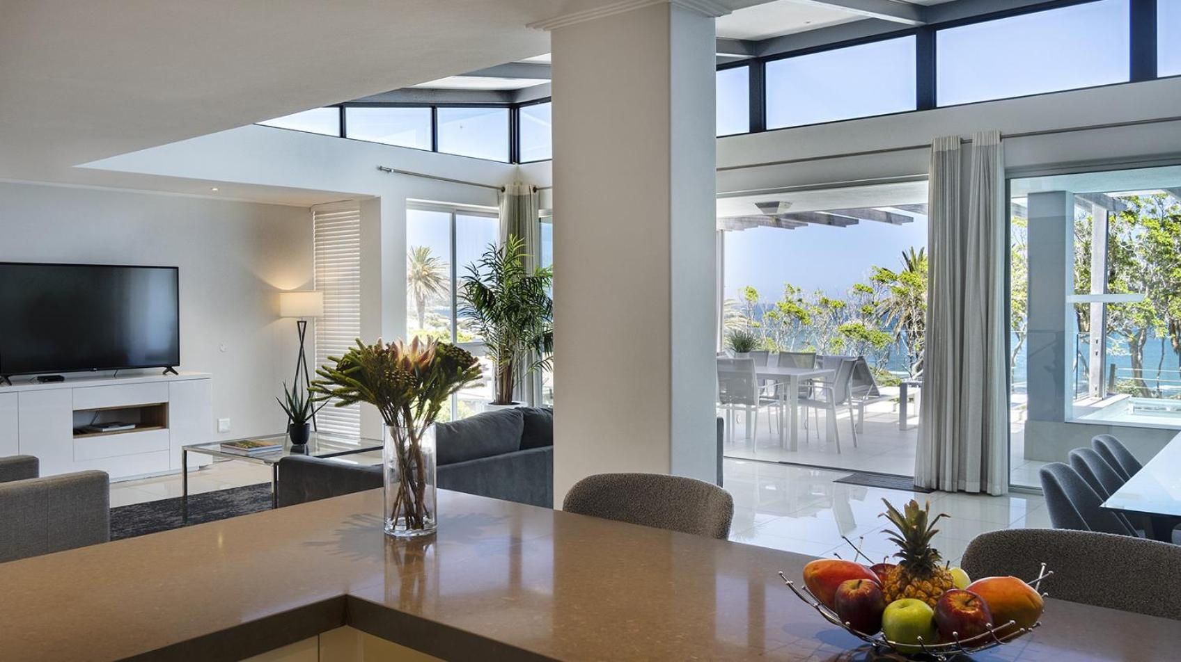 Blue Views Penthouse Beachfront Apartment With Pool Κέιπ Τάουν Εξωτερικό φωτογραφία
