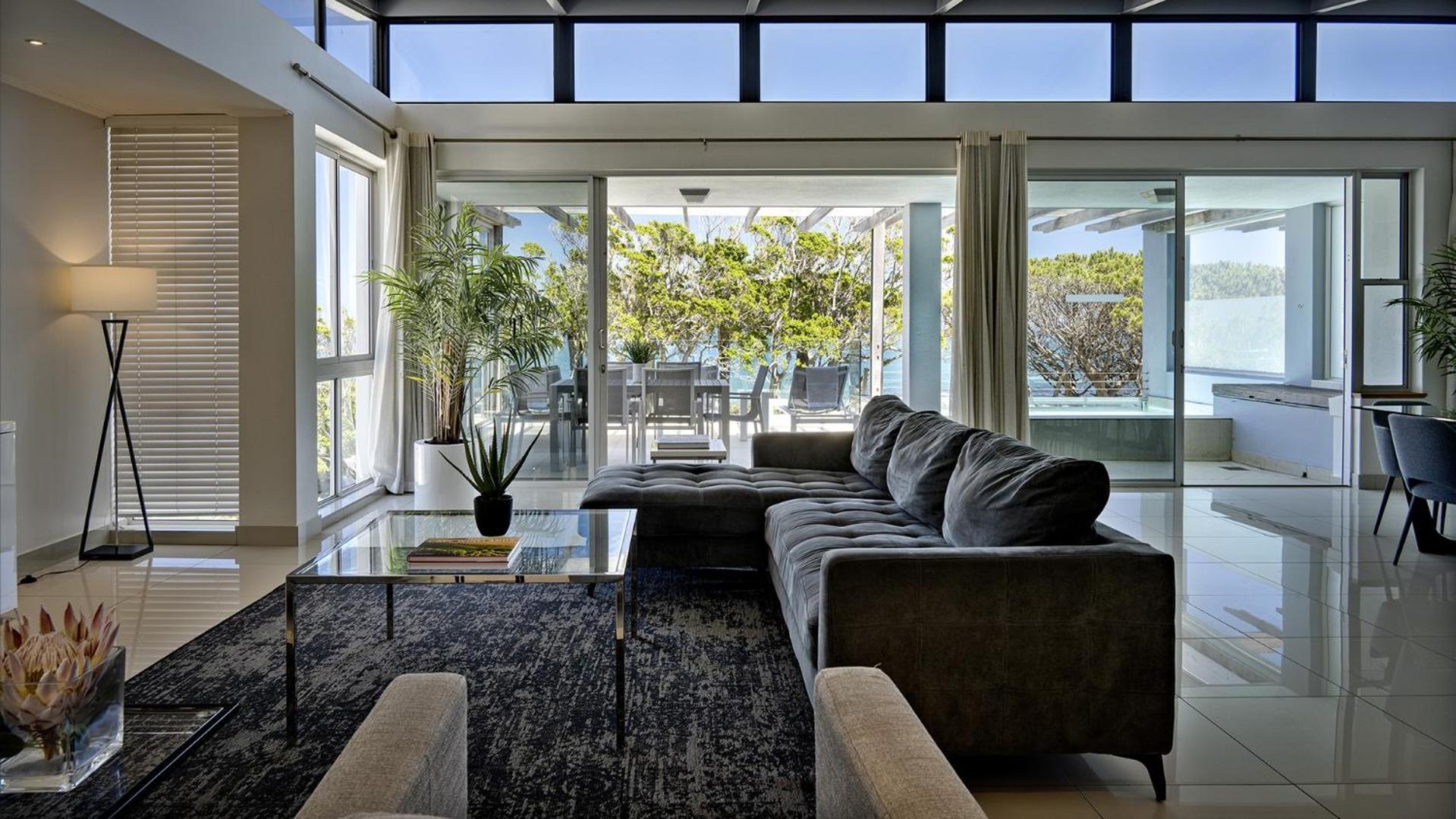Blue Views Penthouse Beachfront Apartment With Pool Κέιπ Τάουν Εξωτερικό φωτογραφία