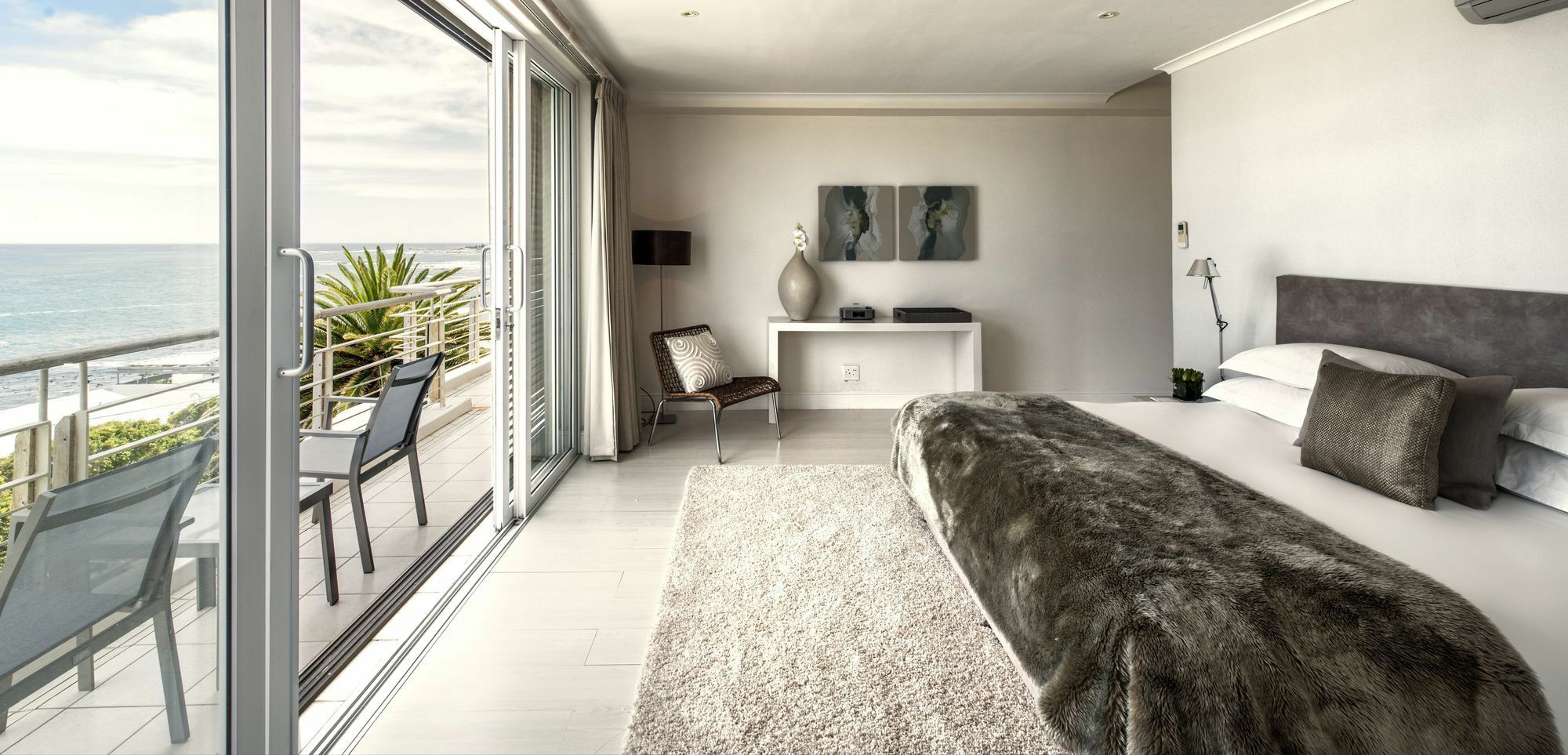 Blue Views Penthouse Beachfront Apartment With Pool Κέιπ Τάουν Εξωτερικό φωτογραφία