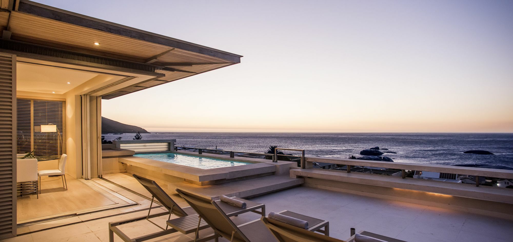 Blue Views Penthouse Beachfront Apartment With Pool Κέιπ Τάουν Εξωτερικό φωτογραφία