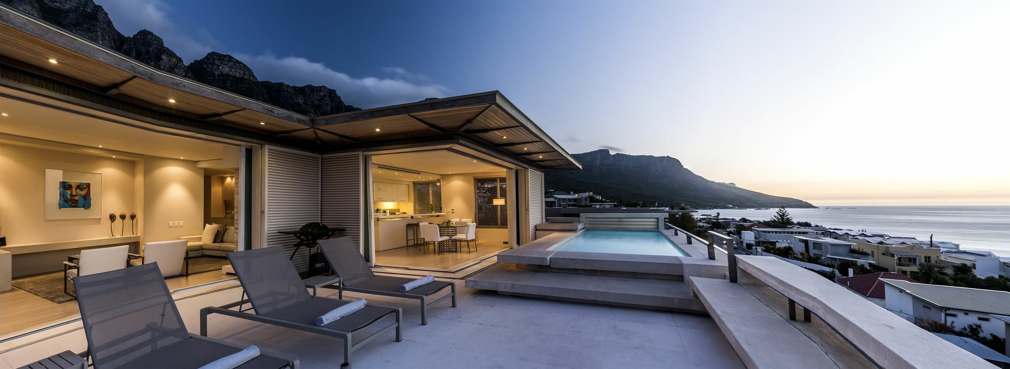 Blue Views Penthouse Beachfront Apartment With Pool Κέιπ Τάουν Εξωτερικό φωτογραφία